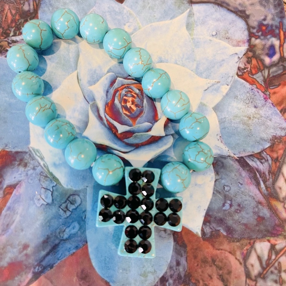 SouthWestern turquoise with black crystal embellishment cross stretch bracelet🩵